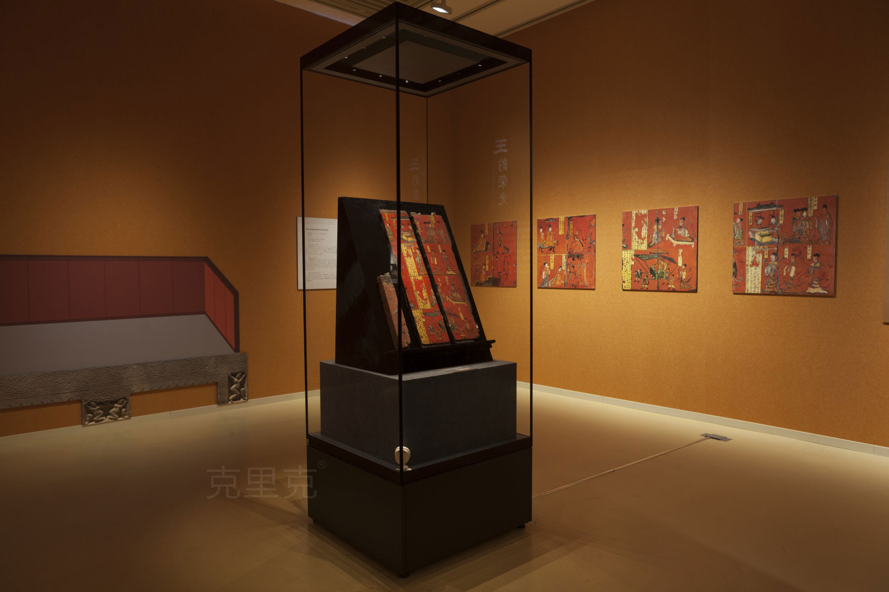 2019年南京博物院玻璃展柜獨(dú)立柜 2019年南京博物院玻璃展柜獨(dú)立柜