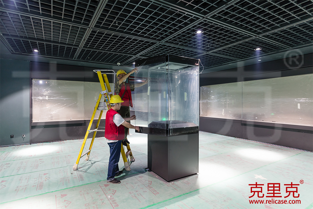 博物館展柜安裝現(xiàn)場 博物館展柜安裝現(xiàn)場